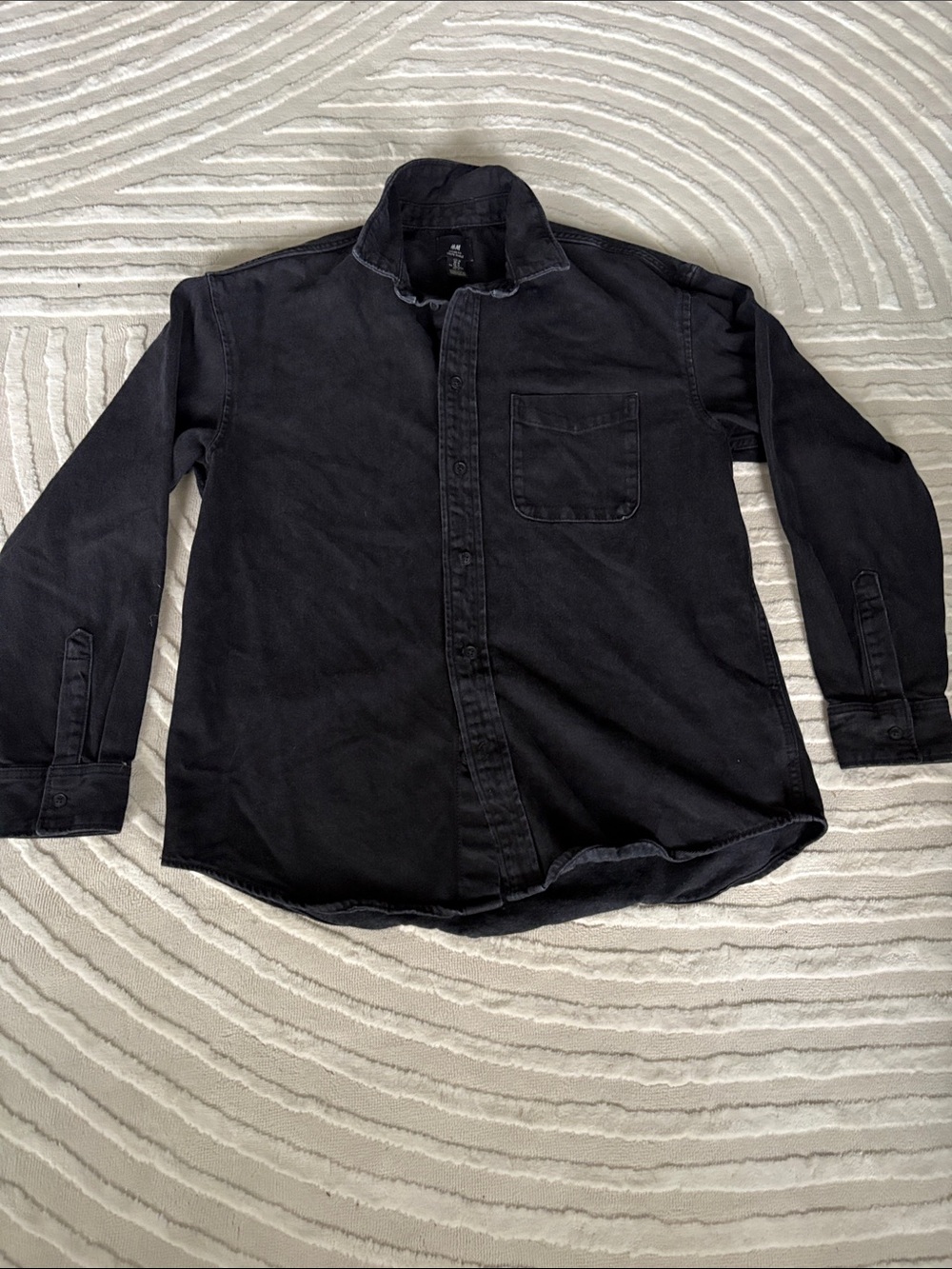 H&M Black Denim Long-Sleeve Casual Button-Down Shirt with Chest Pocket - Denim